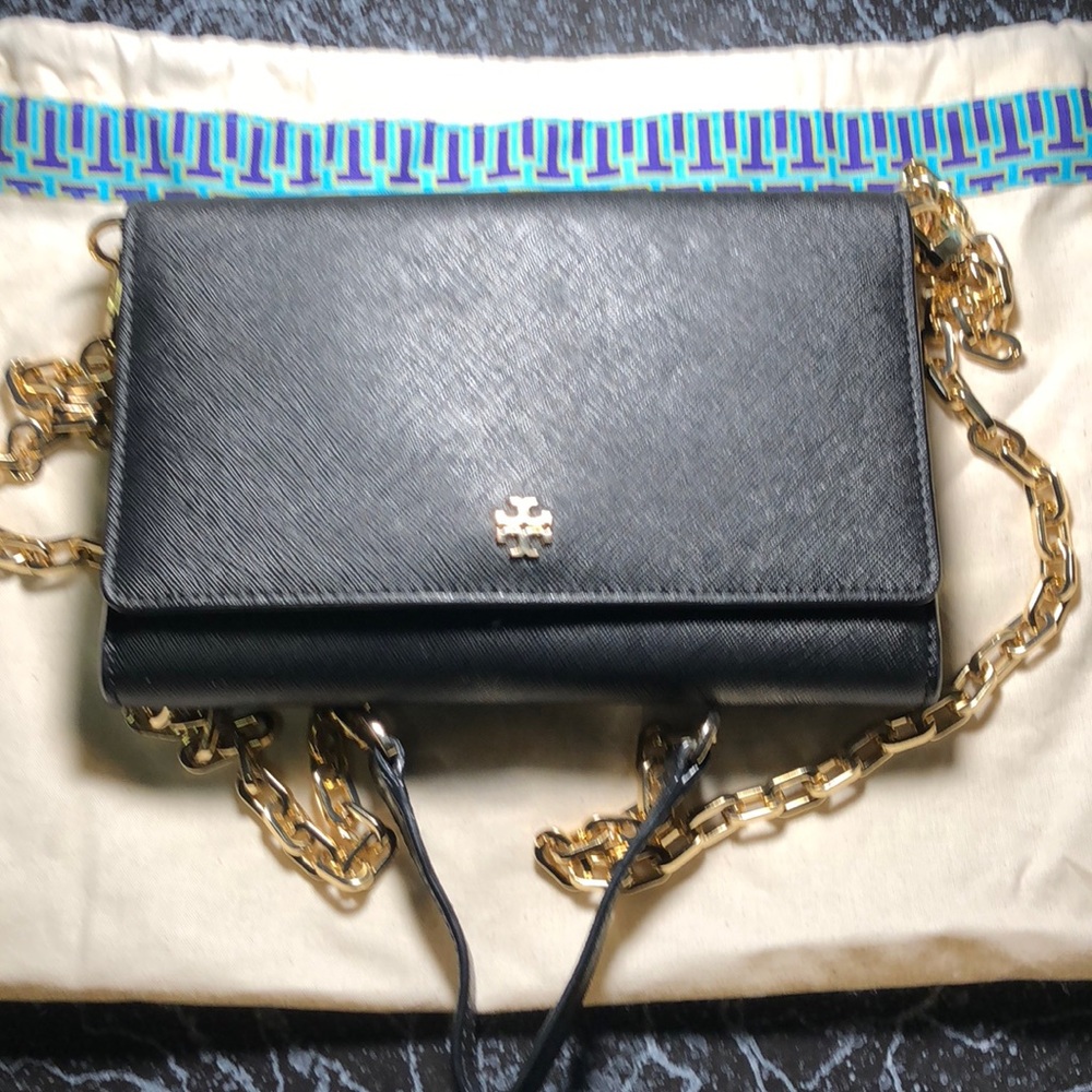 Tory Burch Robinson chain wallet